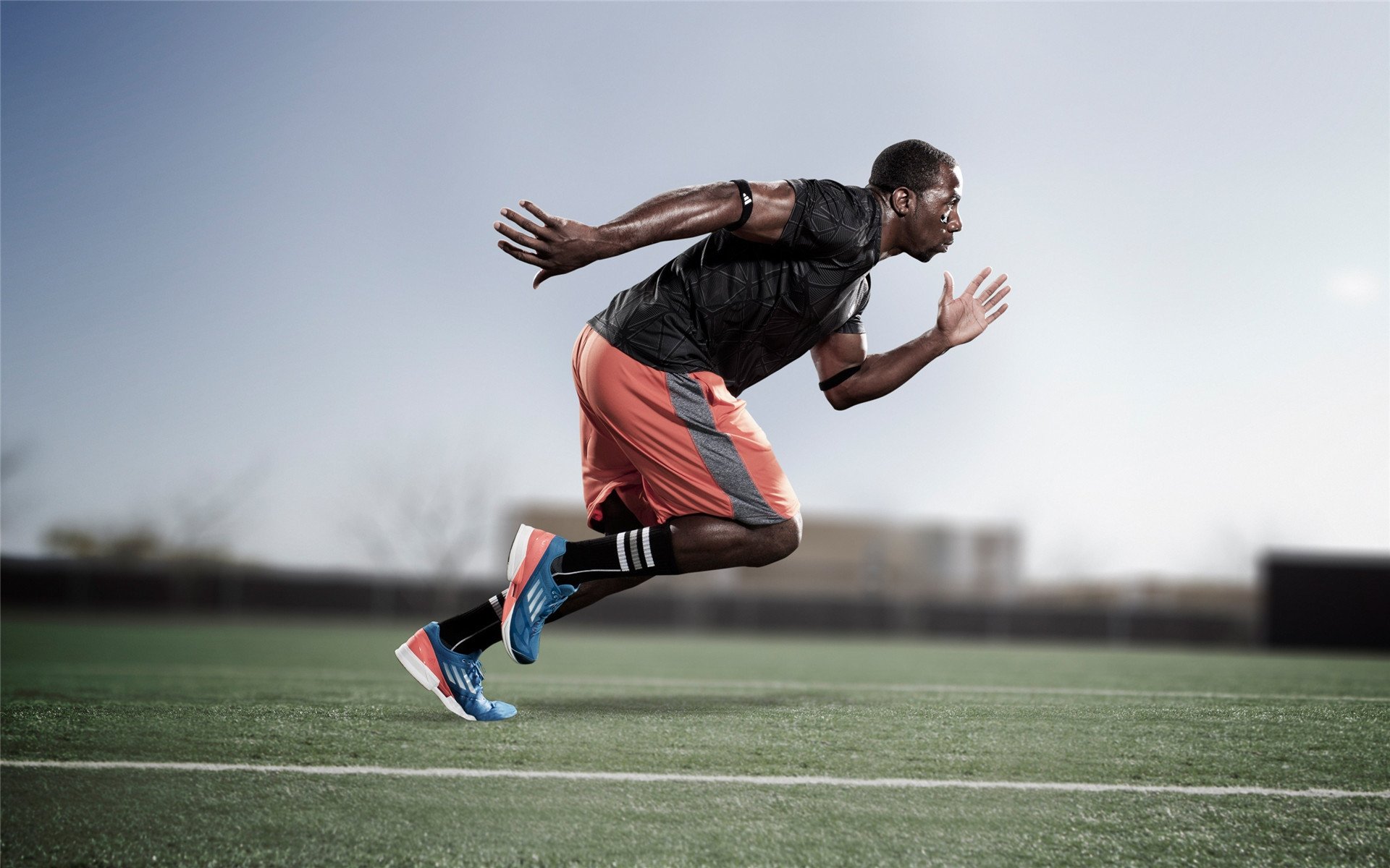 爱游互娱游戏官网-足球装备科技创新，减轻球员负担同时提升性能，足球装备的重要性